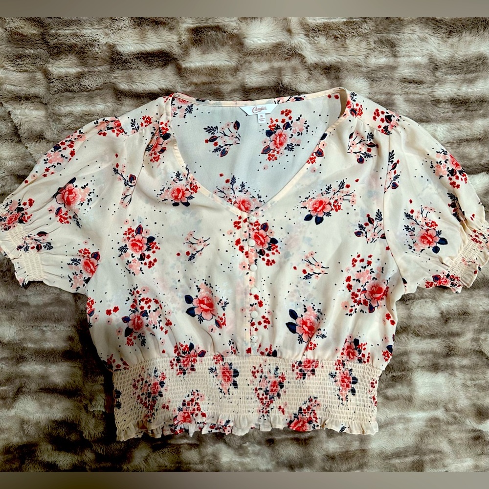 Candie’s blouse, floral print. size medium
